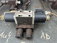 Hydraulische regelbank - afbeelding 7 van  7