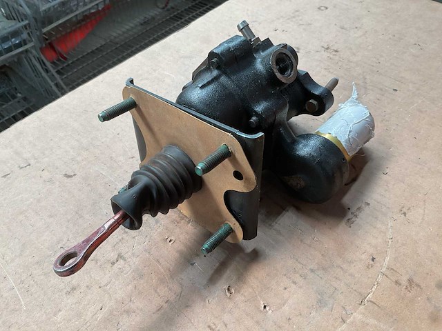 Hydraulische rembekrachtiger - afbeelding 1 van  3