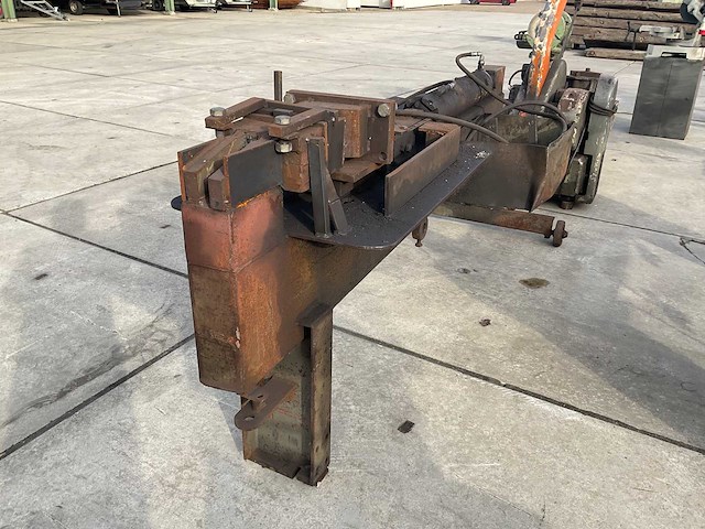 Hydraulische rondbuigmachine - afbeelding 3 van  6
