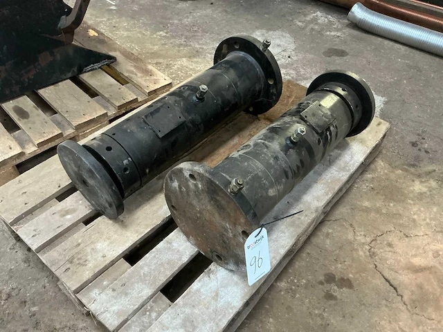 Hydraulische schroefstempel (2x) - afbeelding 1 van  5