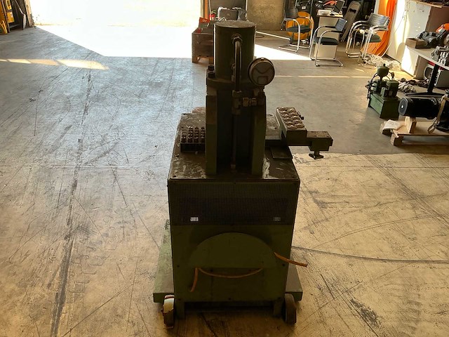 Hydraulische slagcijferpers - afbeelding 7 van  10