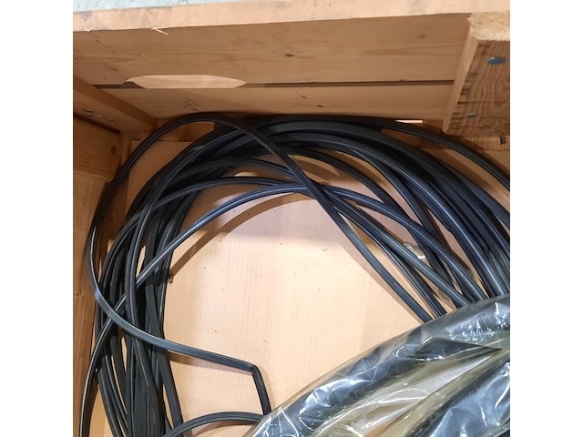 Hydraulische slangen, deurrubbers en onderdelen - afbeelding 6 van  10