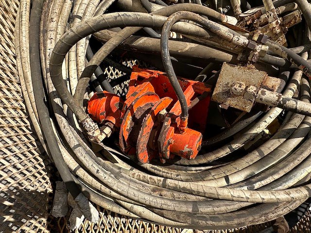 Hydraulische slangen en hydro block - afbeelding 3 van  7