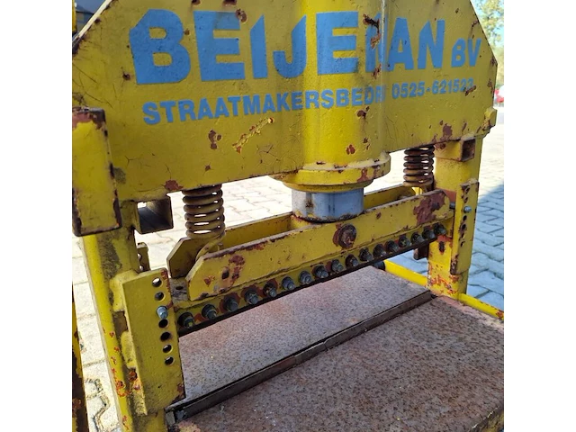 Hydraulische stenenknipper - afbeelding 4 van  5