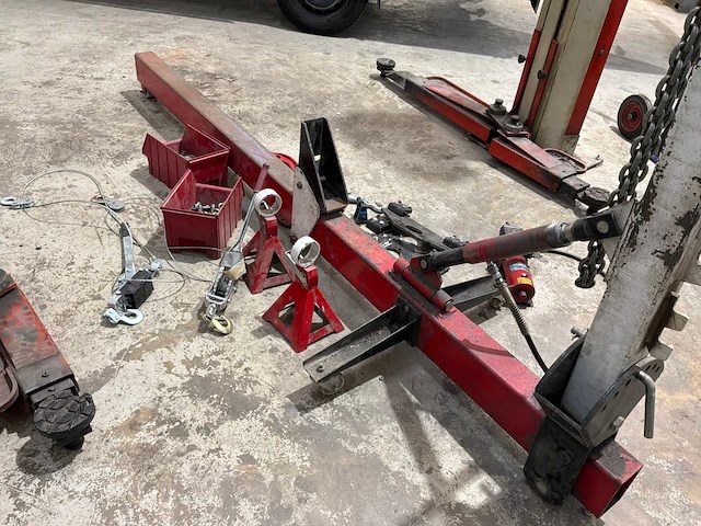 Hydraulische trekbank met toebehoren - afbeelding 4 van  7