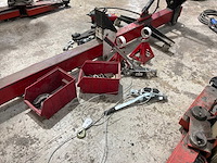 Hydraulische trekbank met toebehoren - afbeelding 2 van  7