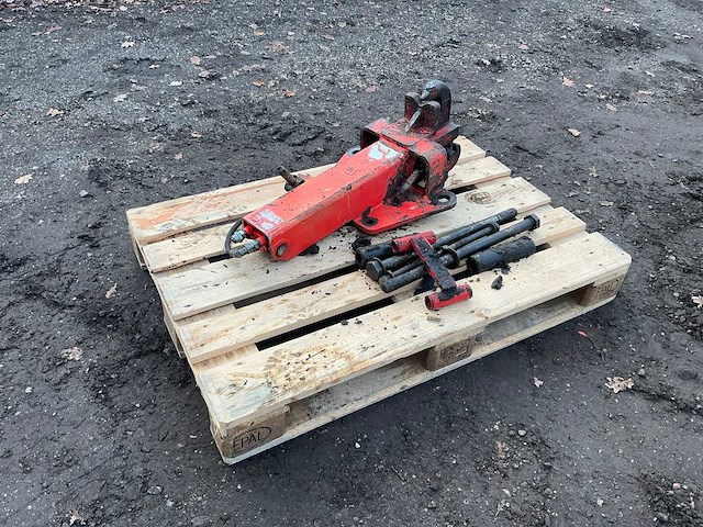 Hydraulische trekhaak manitou overige machines / onderdelen - afbeelding 1 van  12