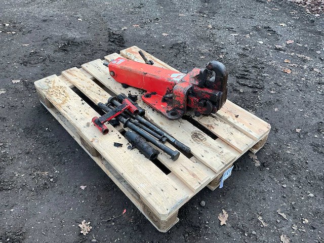 Hydraulische trekhaak manitou overige machines / onderdelen - afbeelding 6 van  12