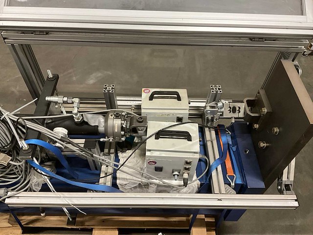 Hydraulische trektestbank - afbeelding 10 van  10