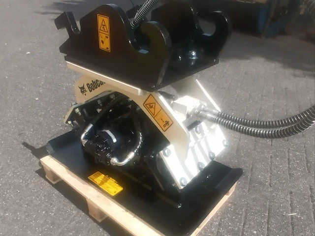 Hydraulische trilplaat – cw10 opname - afbeelding 6 van  6