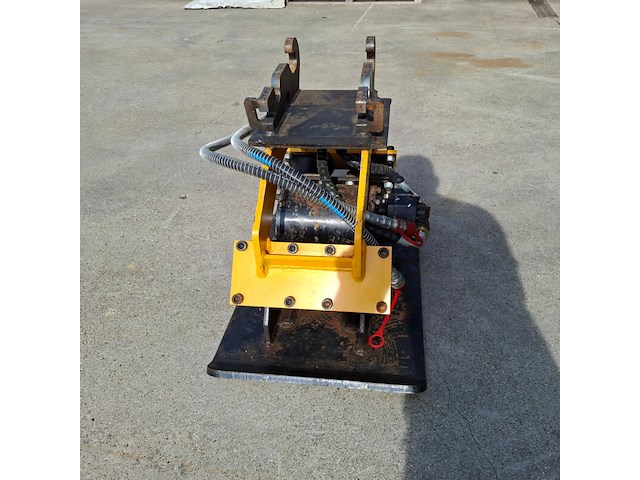 Hydraulische trilplaat met snelwissel - afbeelding 6 van  7