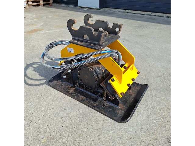 Hydraulische trilplaat met snelwissel - afbeelding 7 van  7