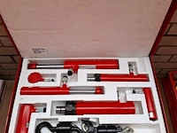 Hydraulische uitdeukset