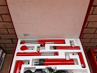 Hydraulische uitdeukset