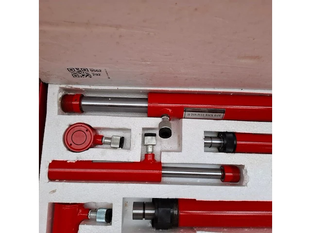 Hydraulische uitdeukset - afbeelding 2 van  8