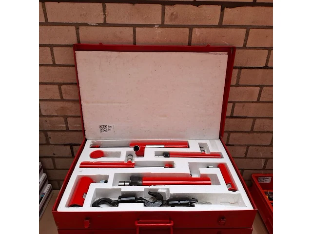 Hydraulische uitdeukset - afbeelding 8 van  8