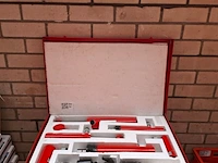 Hydraulische uitdeukset