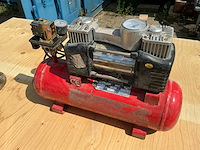Hydraulische unit, elektrische staalkabeltakel, compressor en hydraulische potkrik - afbeelding 2 van  14