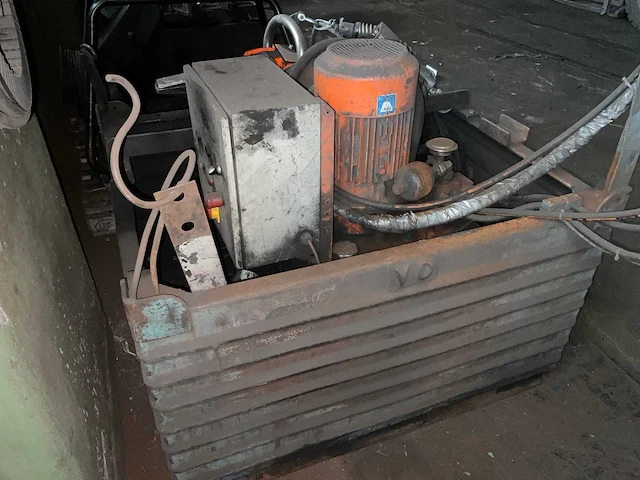 Hydraulische unit met spreader - afbeelding 4 van  8