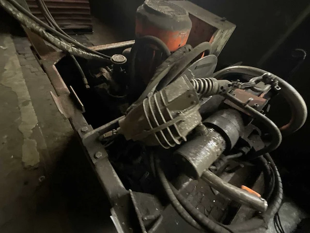 Hydraulische unit met spreader - afbeelding 6 van  8