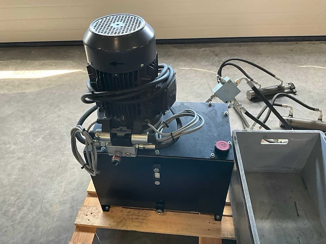 Hydraulische unit - afbeelding 2 van  8