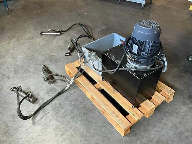 Hydraulische unit - afbeelding 8 van  8