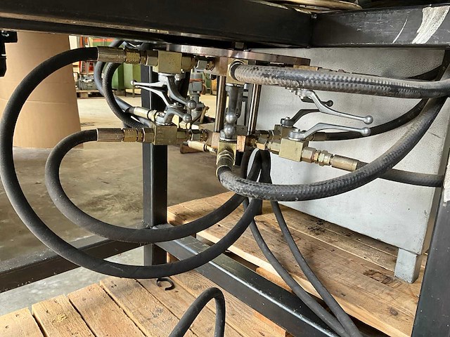 Hydraulische universele buigtafel - afbeelding 6 van  9