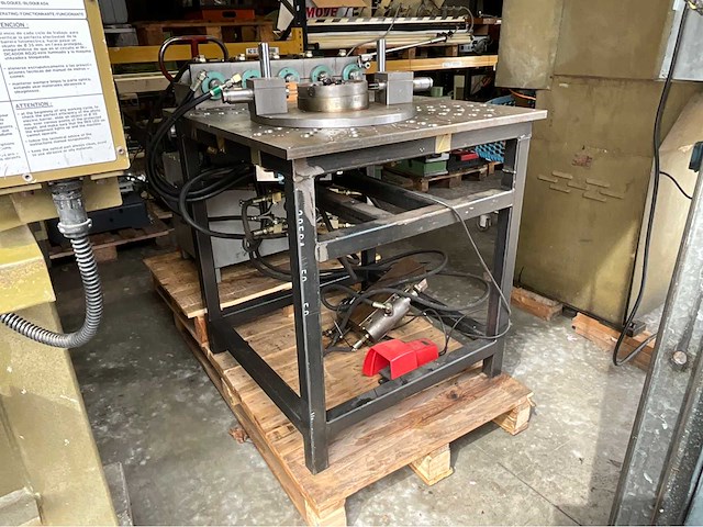 Hydraulische universele buigtafel - afbeelding 7 van  9
