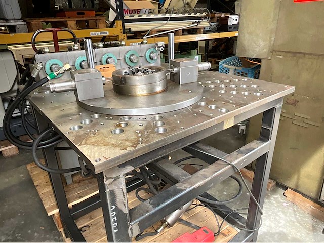 Hydraulische universele buigtafel - afbeelding 10 van  13