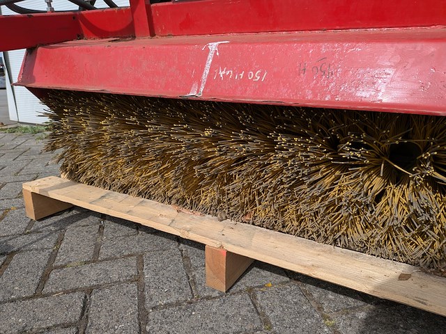 Hydraulische veegmachine - afbeelding 3 van  11