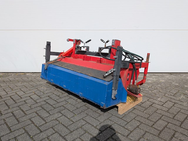 Hydraulische veegmachine - afbeelding 1 van  11