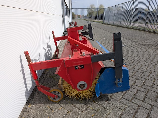 Hydraulische veegmachine - afbeelding 5 van  11