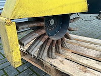 Hydraulische wegkantborstel / onkruidborstel - afbeelding 10 van  10