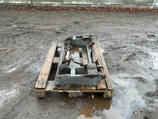 Hydraulische wissel passend terex voorzetapparatuur - afbeelding 3 van  9