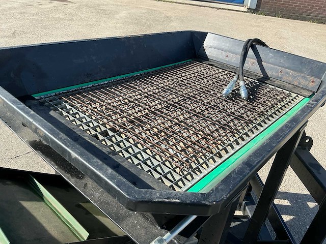 Hydraulische zeeftrechter - afbeelding 18 van  21