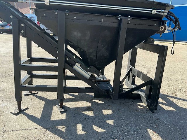 Hydraulische zeeftrechter - afbeelding 19 van  21