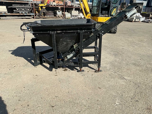 Hydraulische zeeftrechter - afbeelding 16 van  21