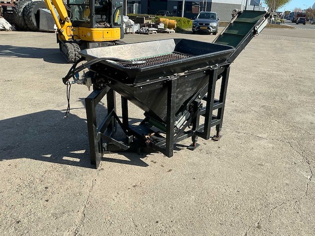 Hydraulische zeeftrechter - afbeelding 17 van  21