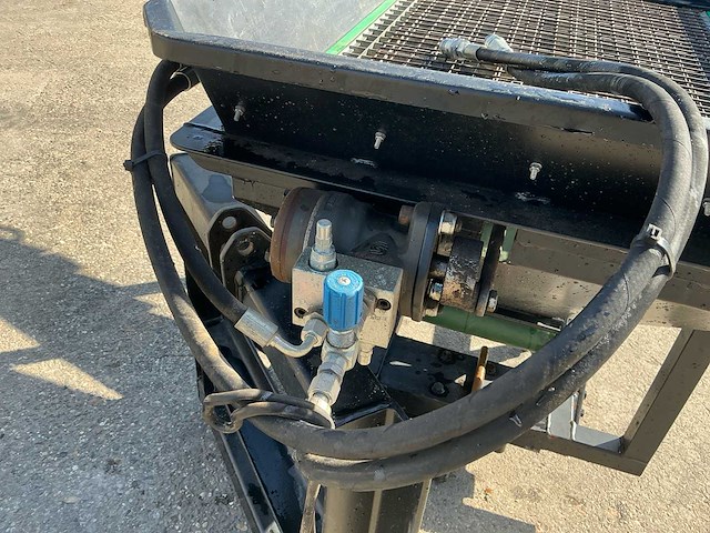 Hydraulische zeeftrechter - afbeelding 19 van  21