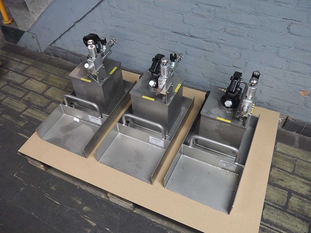 Hydro vasli - rvs hydraulische handpomp (3x) - afbeelding 1 van  3