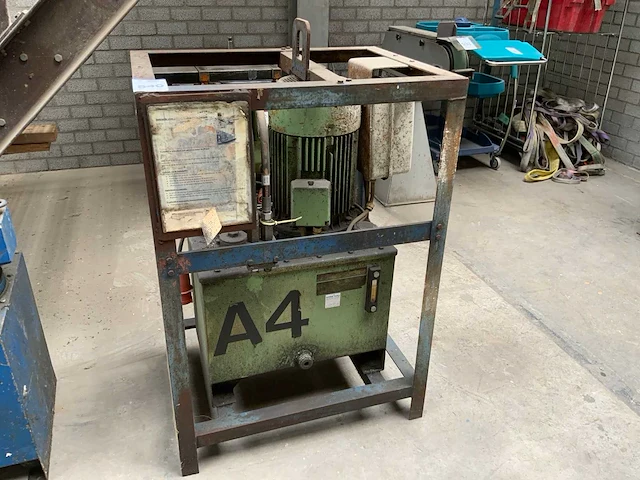 Hydro-vasli hydraulische pomp in frame - afbeelding 1 van  4