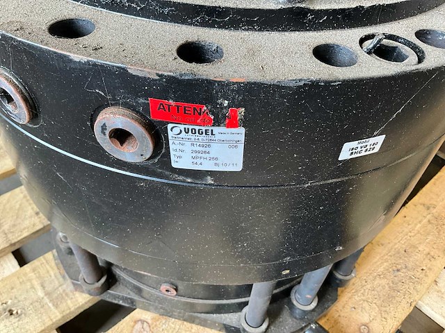 Hydromotor en v-riem poelie - afbeelding 2 van  7