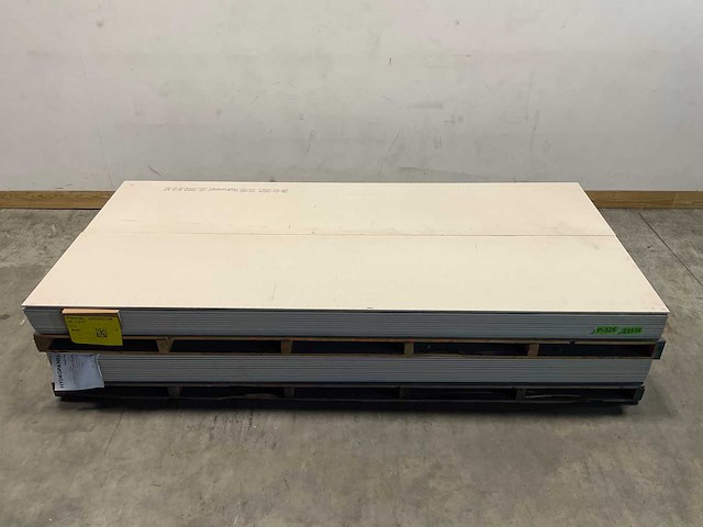 Hydropanel - vezelcementplaat met facetrand - 260x60x1,2 cm (50x) - afbeelding 2 van  5