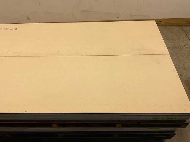 Hydropanel - vezelcementplaat met facetrand - 260x60x1,2 cm (50x) - afbeelding 2 van  5