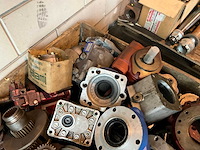 Hydropompen + aandrijflijn delen - afbeelding 7 van  8