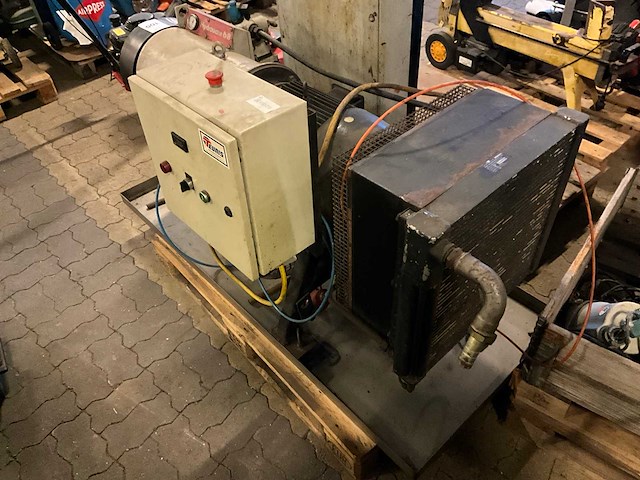 Hydrovane 68 schroefcompressor - afbeelding 2 van  7