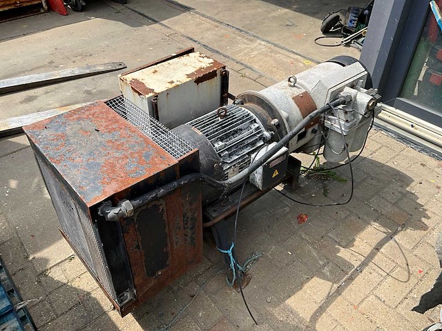 Hydrovane 711 schroefcompressor - afbeelding 5 van  6