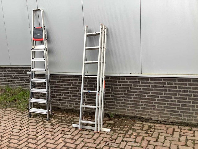 Hymer ladder en trap - afbeelding 1 van  2