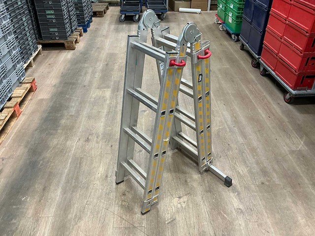 Hymer vouwladder - afbeelding 1 van  4