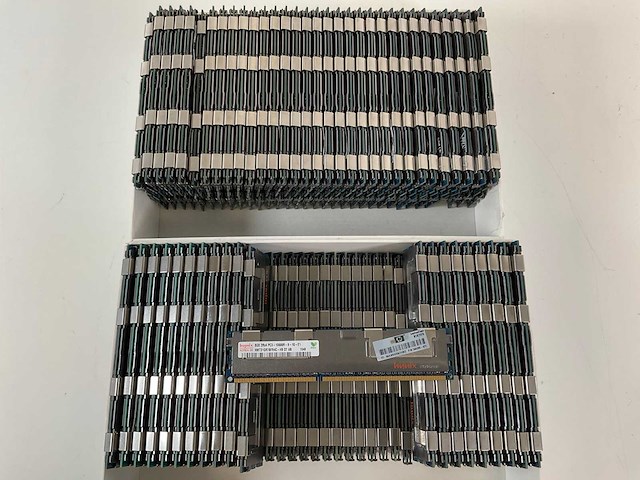 Hynix (hmt31gr7bfr4c-h9) 8gb 2rx4, pc3-10600r rams (115x) - afbeelding 2 van  6